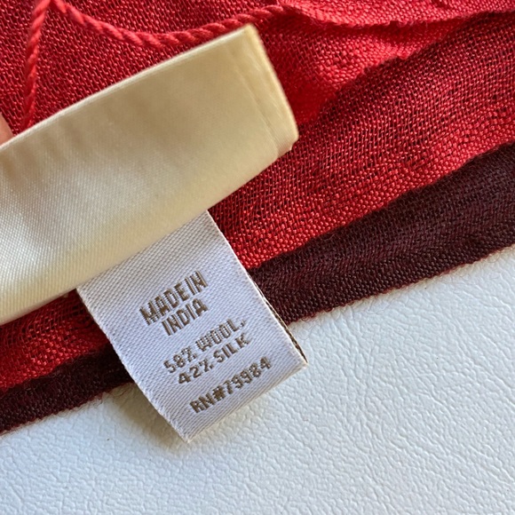 New Wool and Silk Scarf Chico’s - Picture 2 of 5